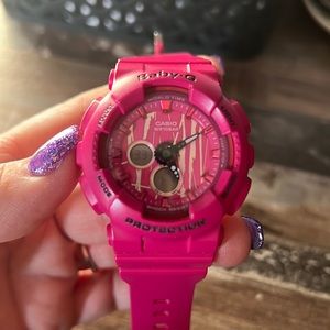 Women’s lightly used Hot pink  Casio Baby G shock watch